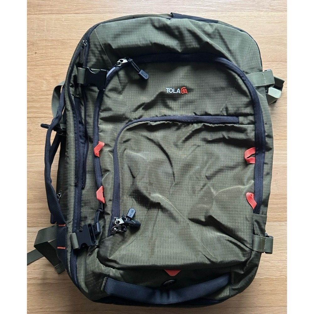 Tolaccea Travel Backpack Laptop Sleeve Green EUC
